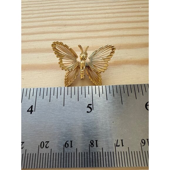 Vintage Monet Gold-Tone Butterfly Pin Brooch - Picture 4 of 5